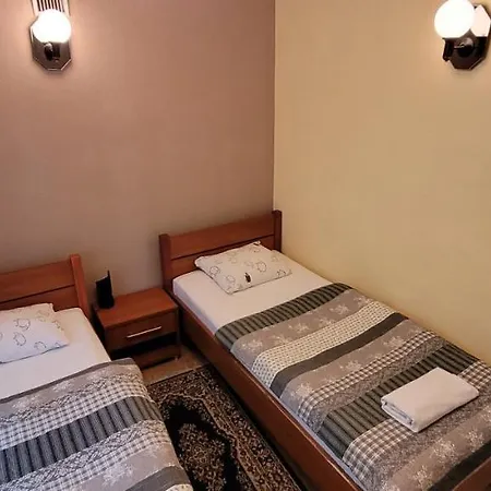 Dworek Goscinne Couette-café Olsztyn (Silesia)