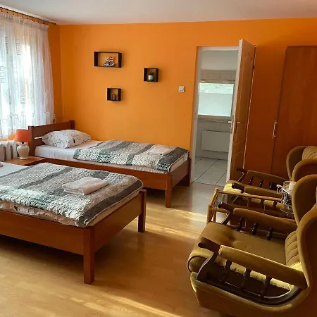 Dworek Goscinne Panzió 3*