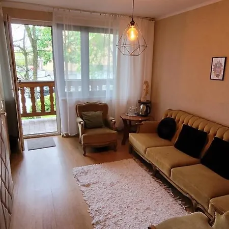 Dworek Goscinne Couette-café *