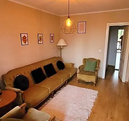 Bed & Breakfast Dworek Goscinne