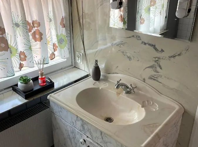 Dworek Goscinne 3* Olsztyn (Silesia)