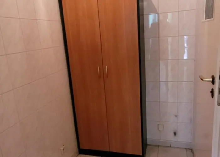 Dworek Goscinne לינה וארוחת בוקר