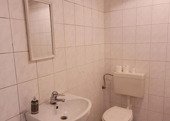 Dworek Goscinne אולשטין